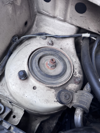 suzuki-liana-200795-genuine-big-6