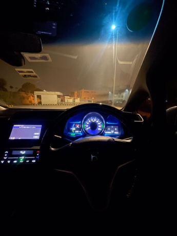 honda-fit-15-hybrid-smart-selection-big-10