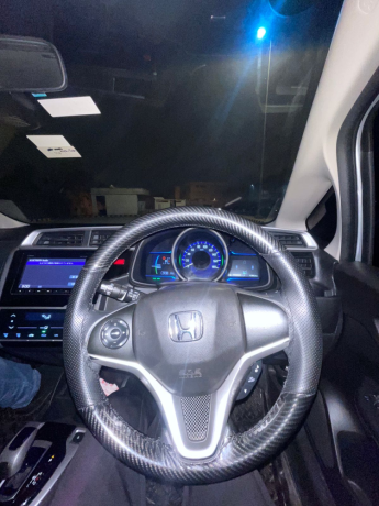 honda-fit-15-hybrid-smart-selection-big-5
