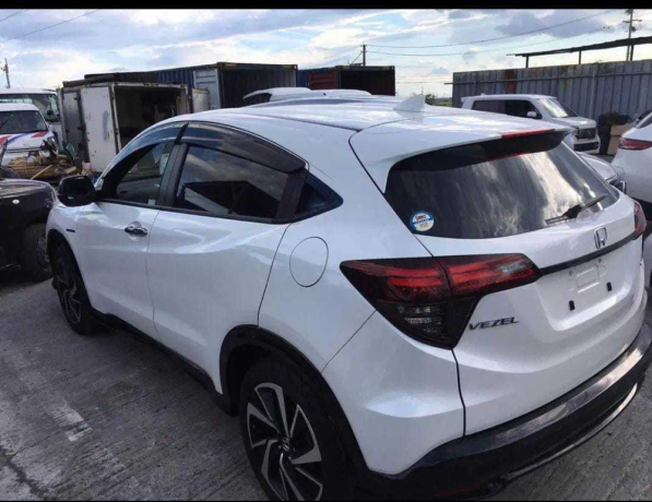honda-vezel-hybrid-rs-honda-sensing-big-4