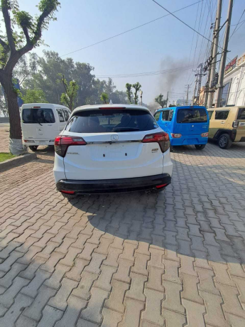honda-vezel-hybrid-rs-honda-sensing-big-10