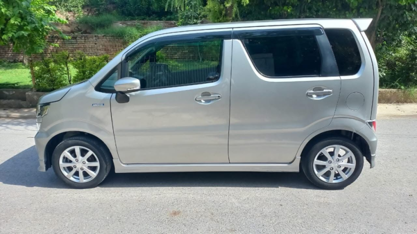 mazda-flair-xg-big-2