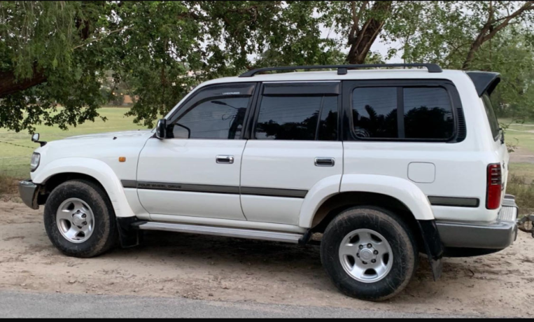 toyota-land-cruiser-vx-limited-45-big-1