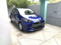 toyota-yaris-hatchback-x-small-1