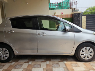 toyota-vitz-f-10