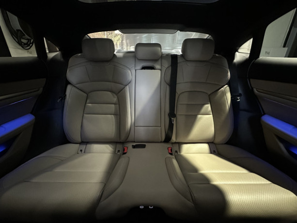 porsche-taycan-rwd-2023-big-10