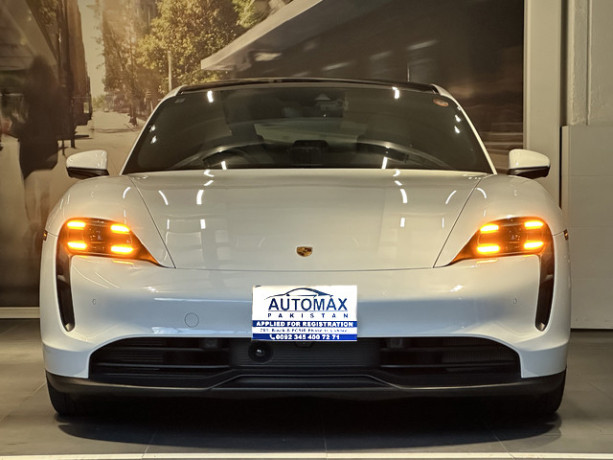 porsche-taycan-rwd-2023-big-0