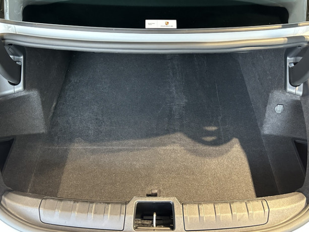 porsche-taycan-rwd-2023-big-11