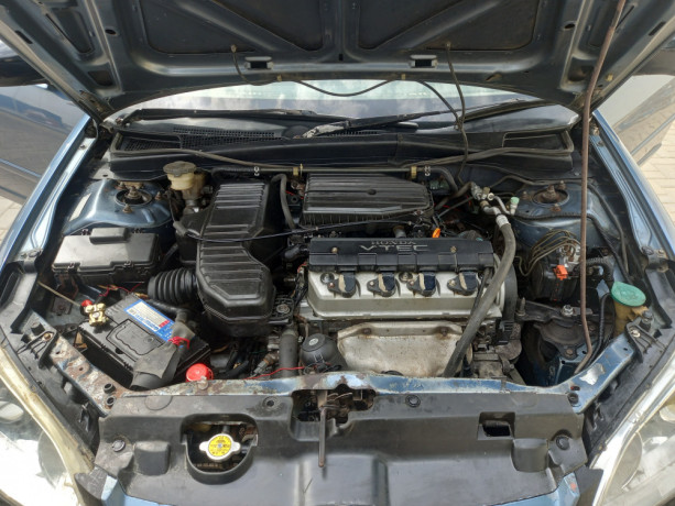 honda-civic-vti-prosmatec-16-big-1