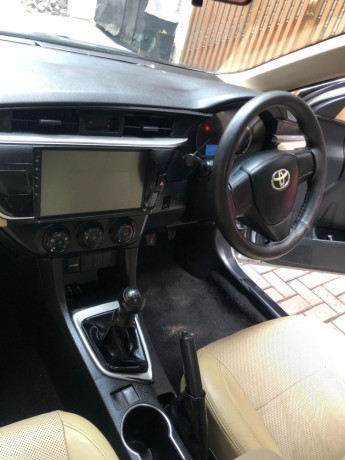 toyota-corolla-gli-13-vvti-2016-big-6