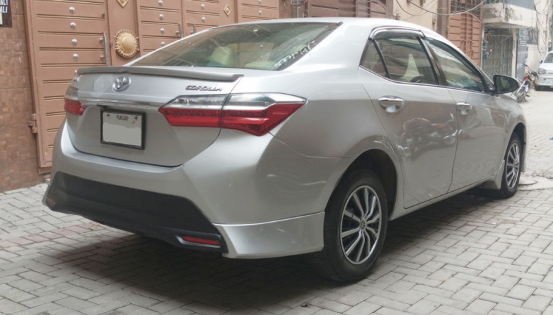 toyota-corolla-gli-13-vvti-2016-big-4