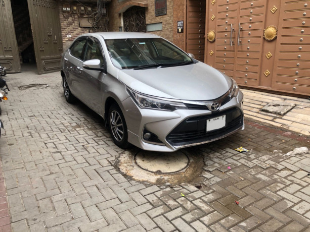 toyota-corolla-gli-13-vvti-2016-big-13