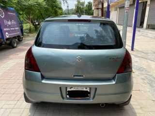 suzuki-swift-dlx-13