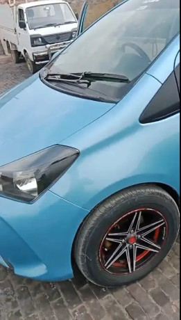 toyota-vitz-2017-big-5