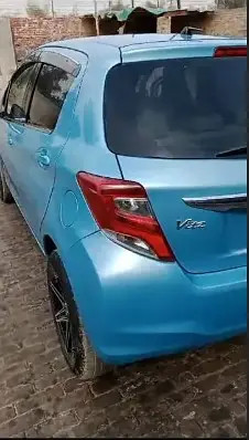 toyota-vitz-2017-big-6