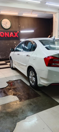 honda-city-15-aspire-2021-big-7