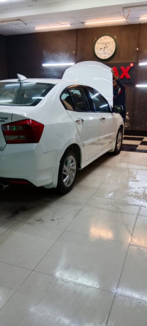 honda-city-15-aspire-2021-big-6