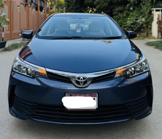 corolla-gli-13-automatic-big-0
