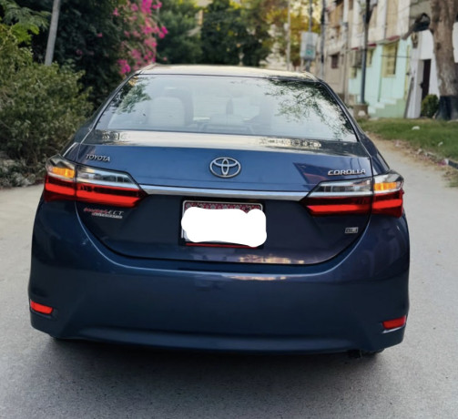corolla-gli-13-automatic-big-1