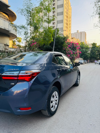corolla-gli-13-automatic-big-2
