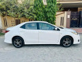toyota-corolla-altis-16-x-cvt-i-small-0