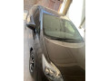 toyota-prius-2011-small-1