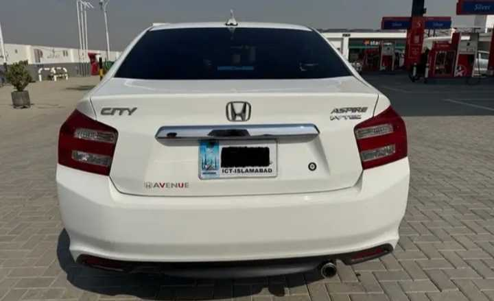 honda-city-aspire-15-i-vtec-2018-big-2