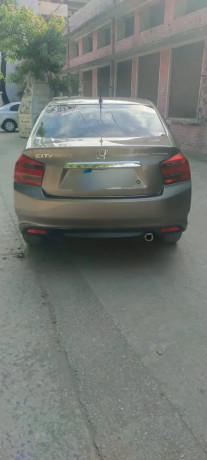 honda-city-ivtec-2015-big-5