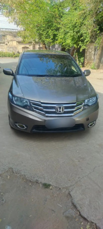 honda-city-ivtec-2015-big-0