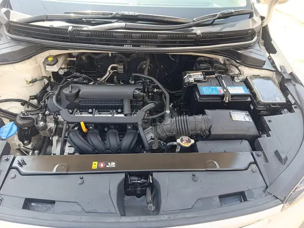 kia-stonic-ex-full-options-2022-big-4