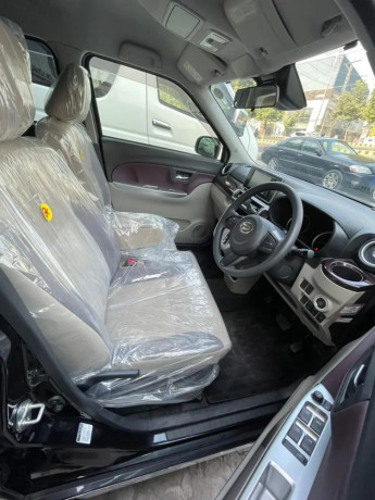 daihatsu-cast-style-20212024-big-6