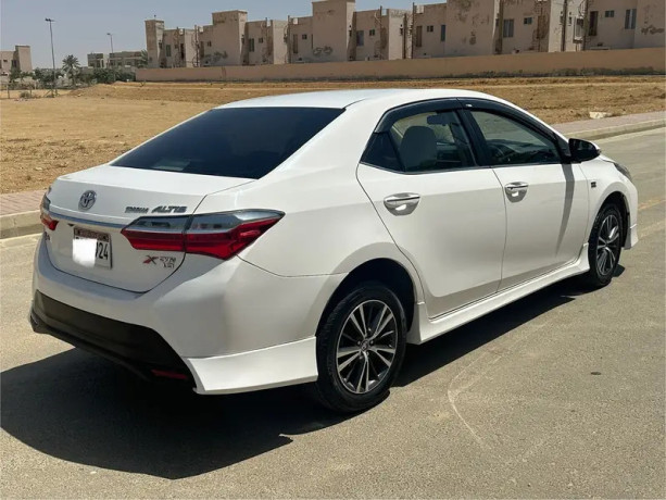 toyota-corolla-altis-grande-2019-big-3