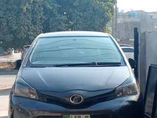 toyota-vitz-2015