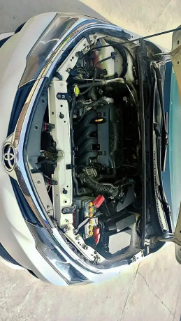 toyota-corolla-gli-2015-big-4