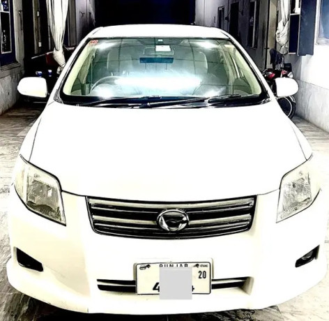 toyota-corolla-axio-g-big-3
