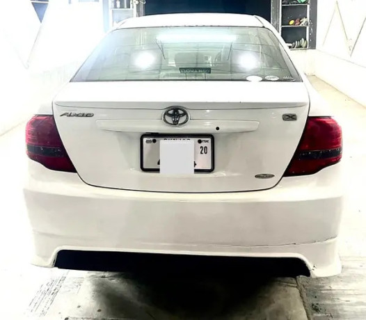 toyota-corolla-axio-g-big-4