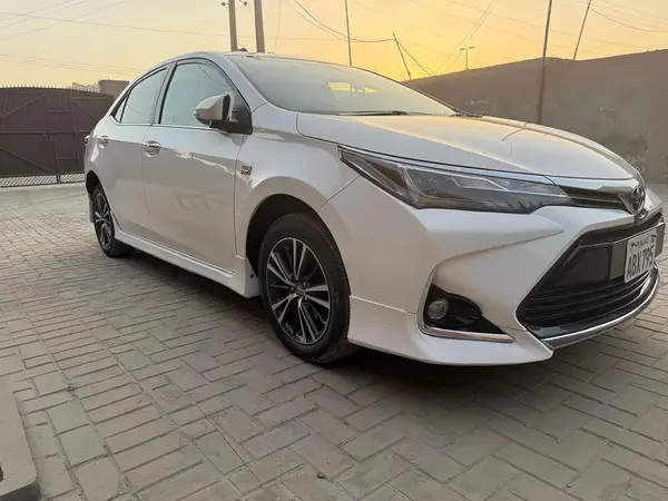 toyota-corolla-altis-16-x-cvt-i-big-1
