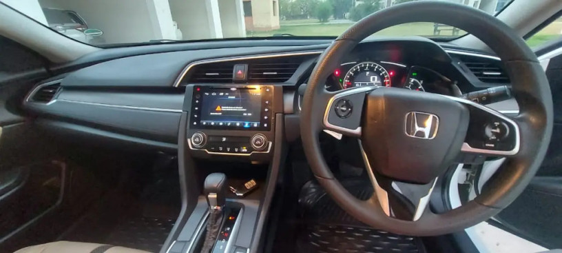 honda-civic-oriel-18-i-vtec-cvt-2021-big-10