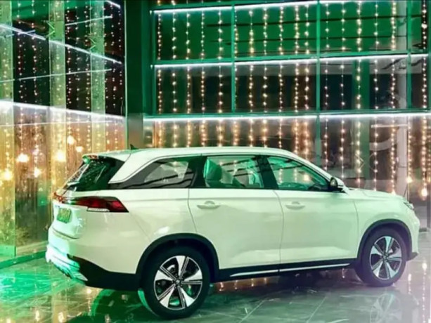 changan-new-face-lift-oshan-x7-2024-big-0