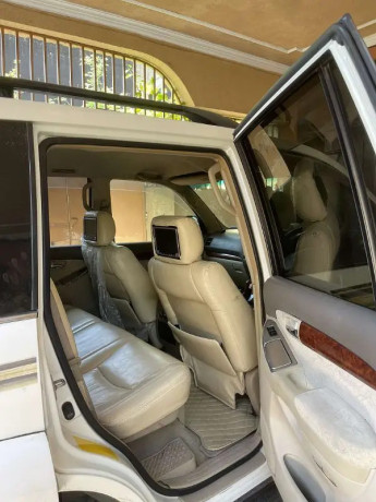 toyota-land-cruiser-2002-big-7