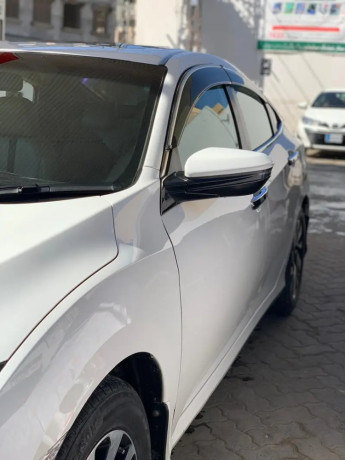 honda-civic-oriel-2018-big-9