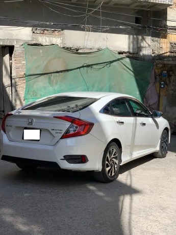 honda-civic-oriel-2018-big-8