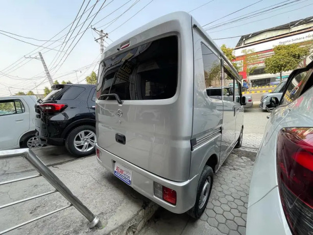nissan-clipper-nv100-20192025-big-7