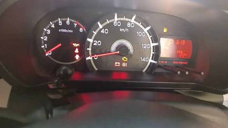 daihatsu-move-660cc-big-2