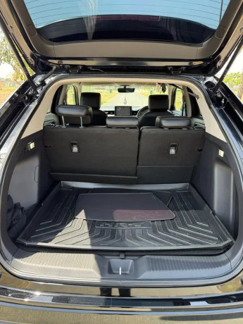 honda-hr-v-vti-s-2023-big-6