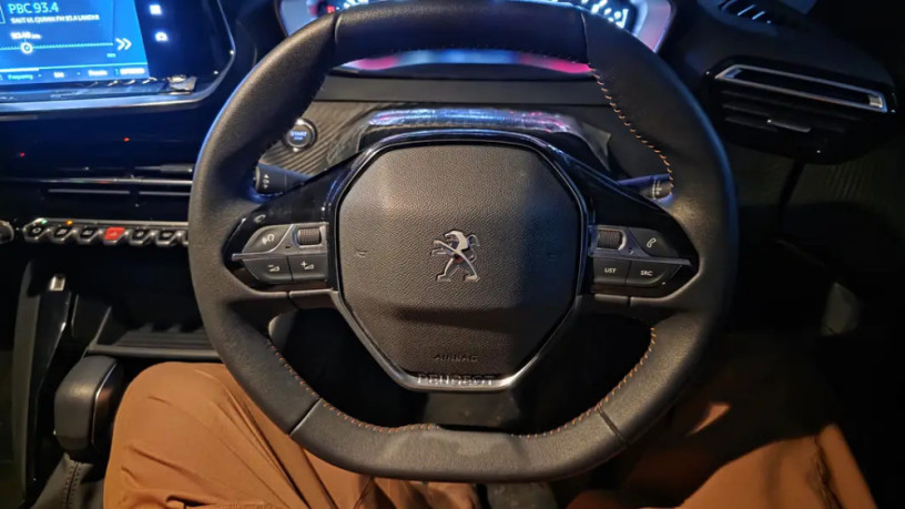 peugeot-2008-active-2023-big-3