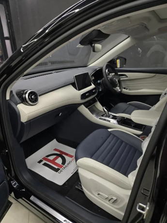 mg-hs-phev-2025-big-1