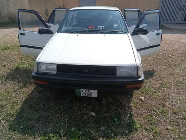 toyota-corolla-altis-x-manual-16-big-0