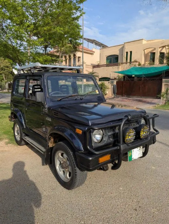 suzuki-jimny-sierra-1997-big-1