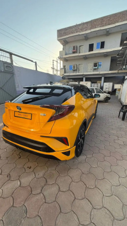 toyota-c-hr-g-2018-2024-big-8